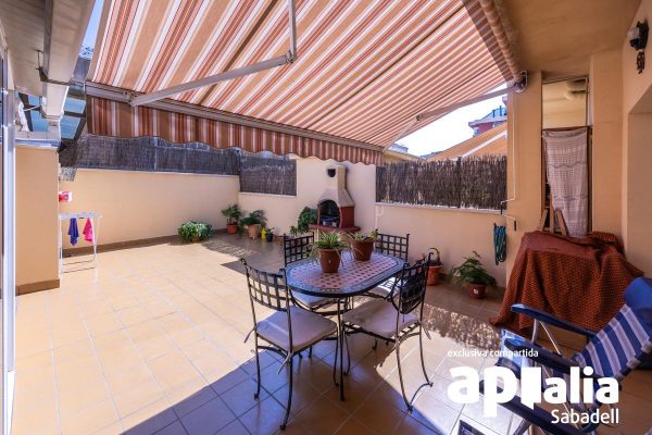 REF_ 003667/8461- CREU ALTA- SABADELL